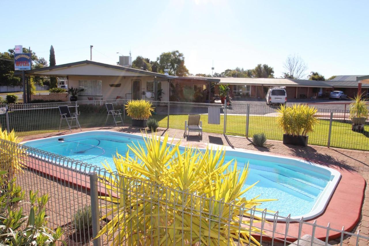 Cross Roads Motel Cobar Exterior photo